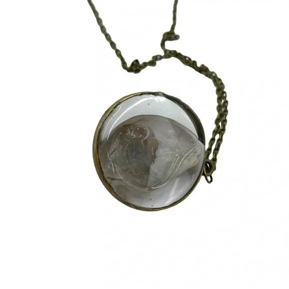 Seashells by the Seashore Clam Shell Resin Statement Necklace Bronze Chain 22" - Picture 5 of 6